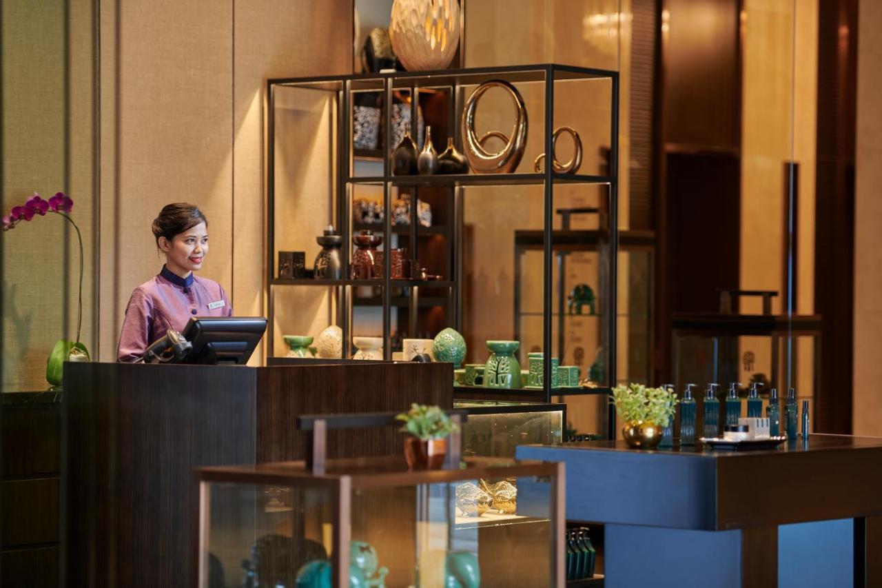 Pavilion Hotel Kuala Lumpur Managed By Banyan Tree Exteriér fotografie The lobby of the hotel