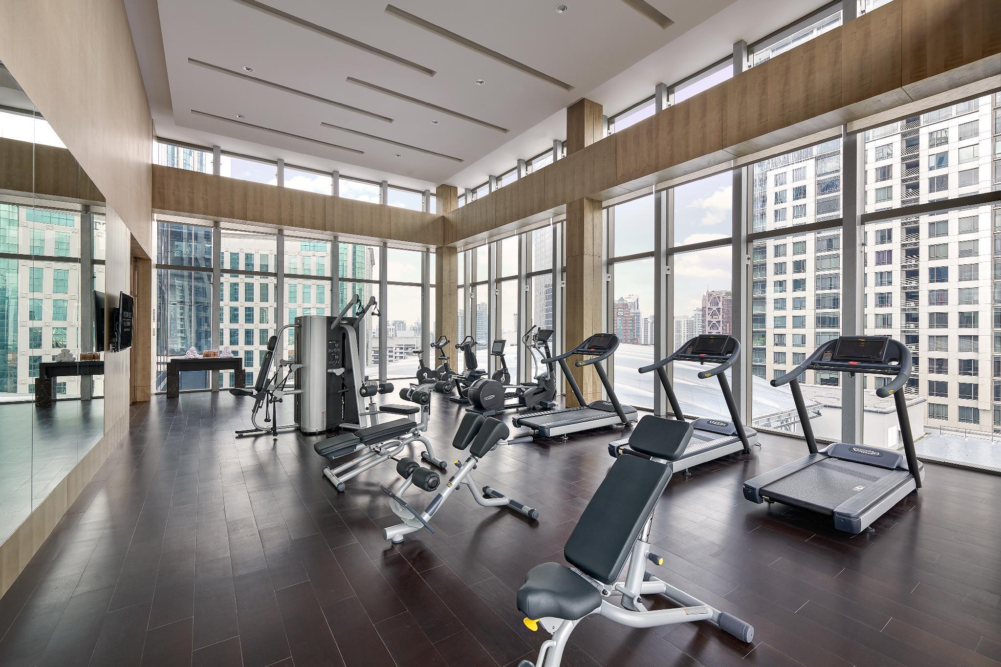 Pavilion Hotel Kuala Lumpur Managed By Banyan Tree Exteriér fotografie The gym at the 1018